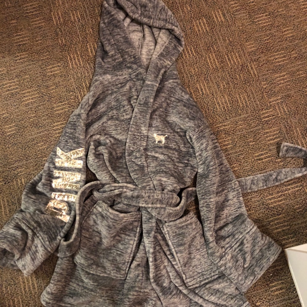 Victoria Secret/PINK robe